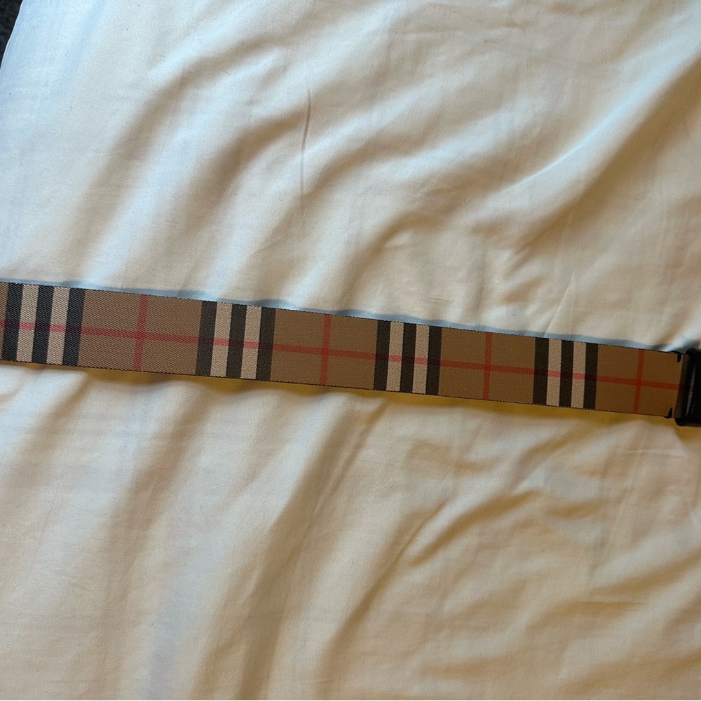 Burberry Authentic Cream Striped Belt with Fabric Texture